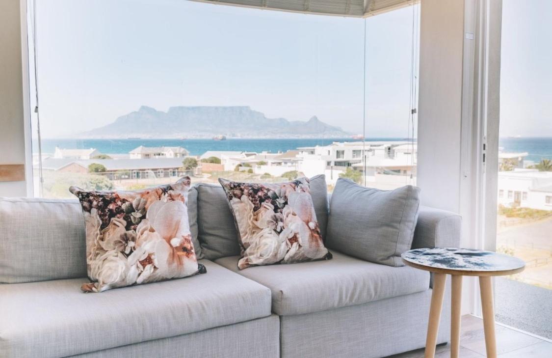 Small Bay Beach Suites Le Cap Extérieur photo