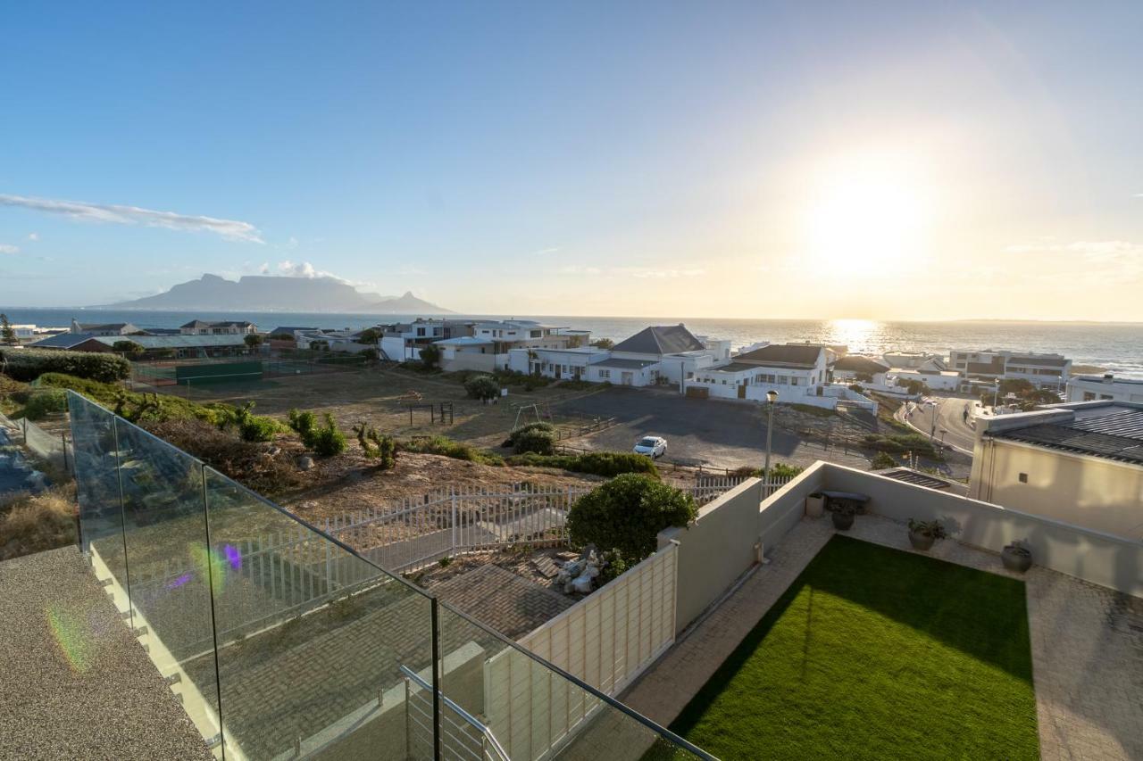 Small Bay Beach Suites Le Cap Extérieur photo