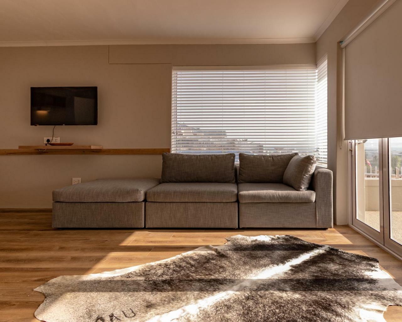 Small Bay Beach Suites Le Cap Extérieur photo